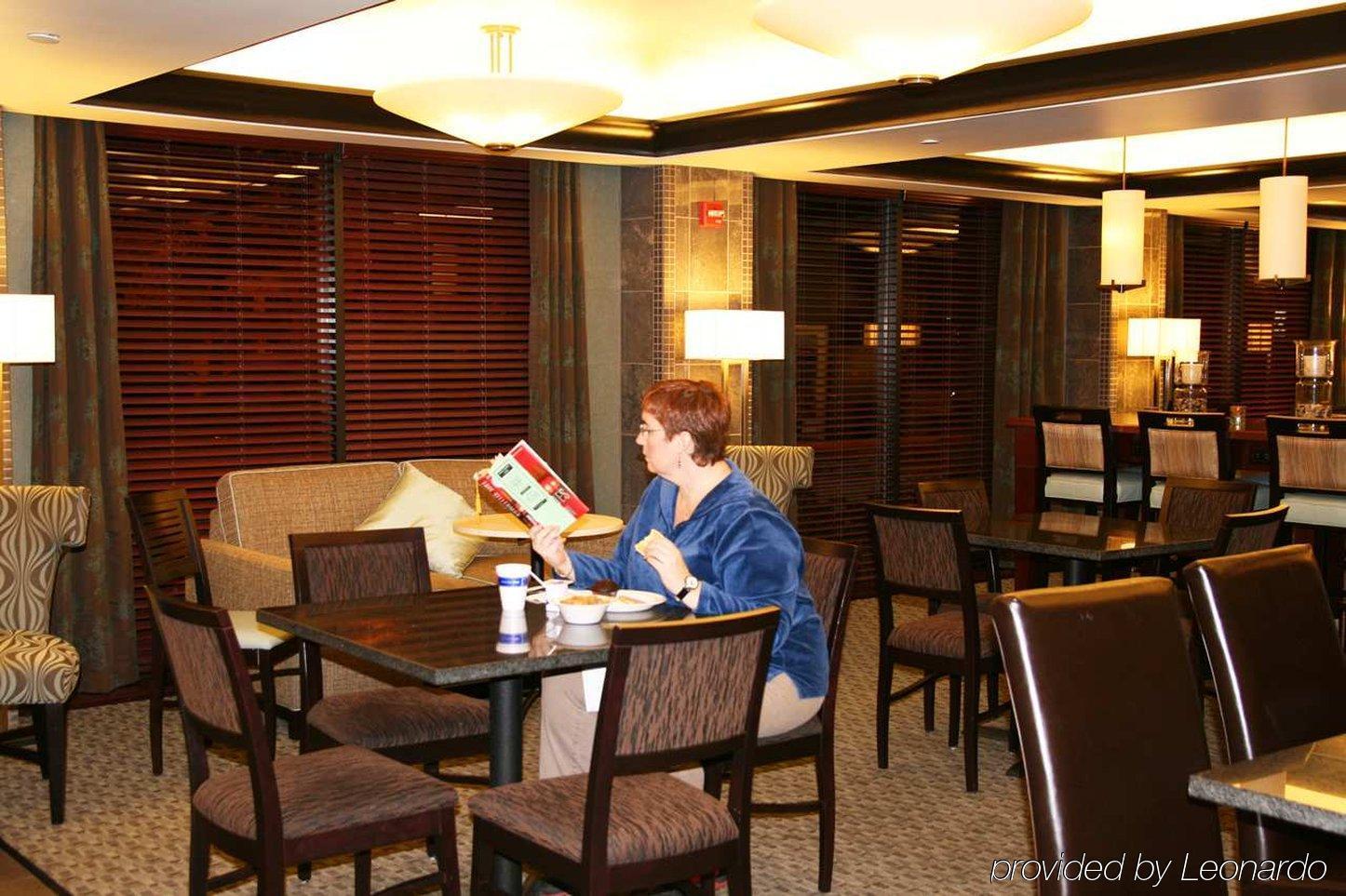 Hampton Inn Traverse City Restaurante foto